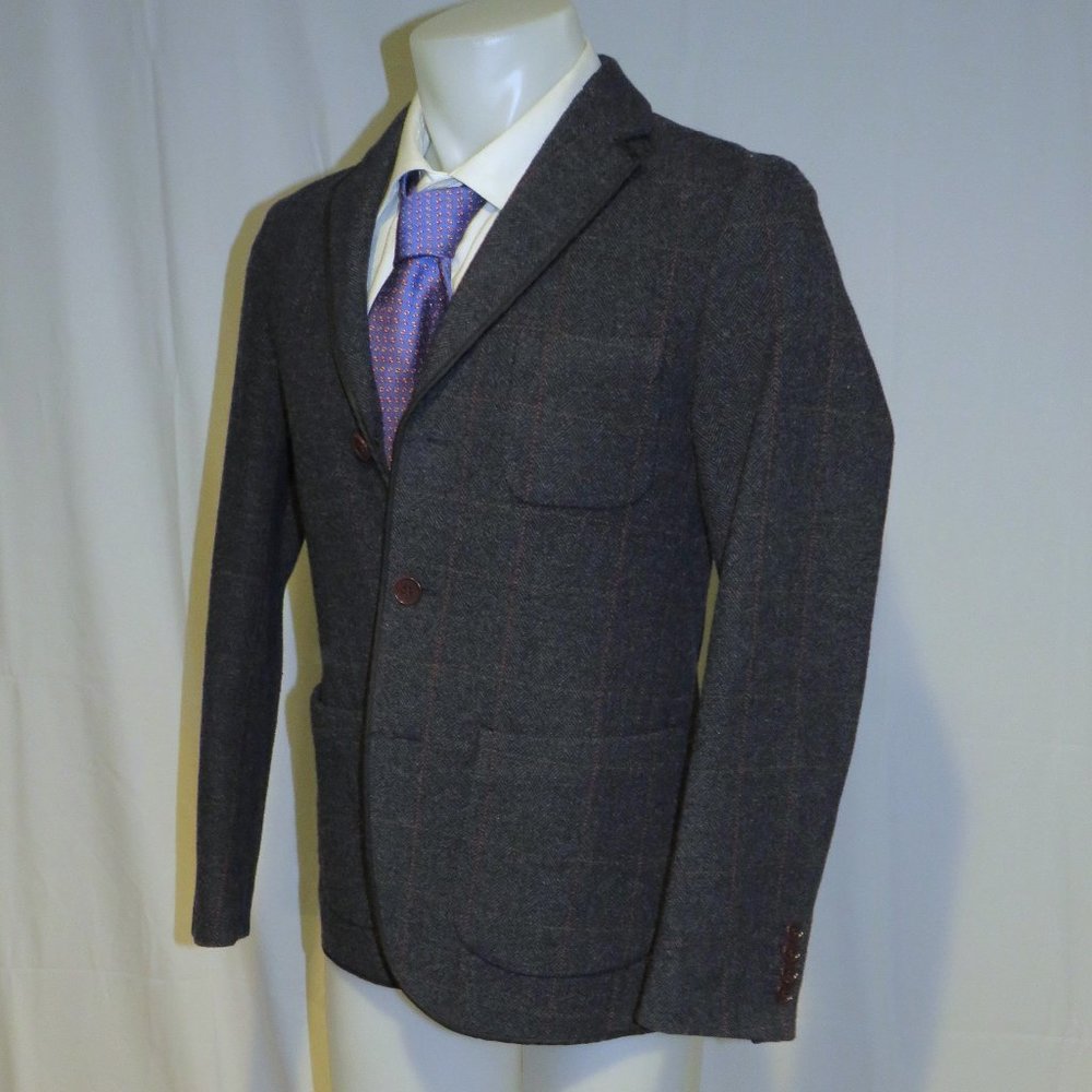 Undecorated Man Gray Herringbone Plaid Tweed Three Button Sport Coat Size 3 - Picture 5 of 14